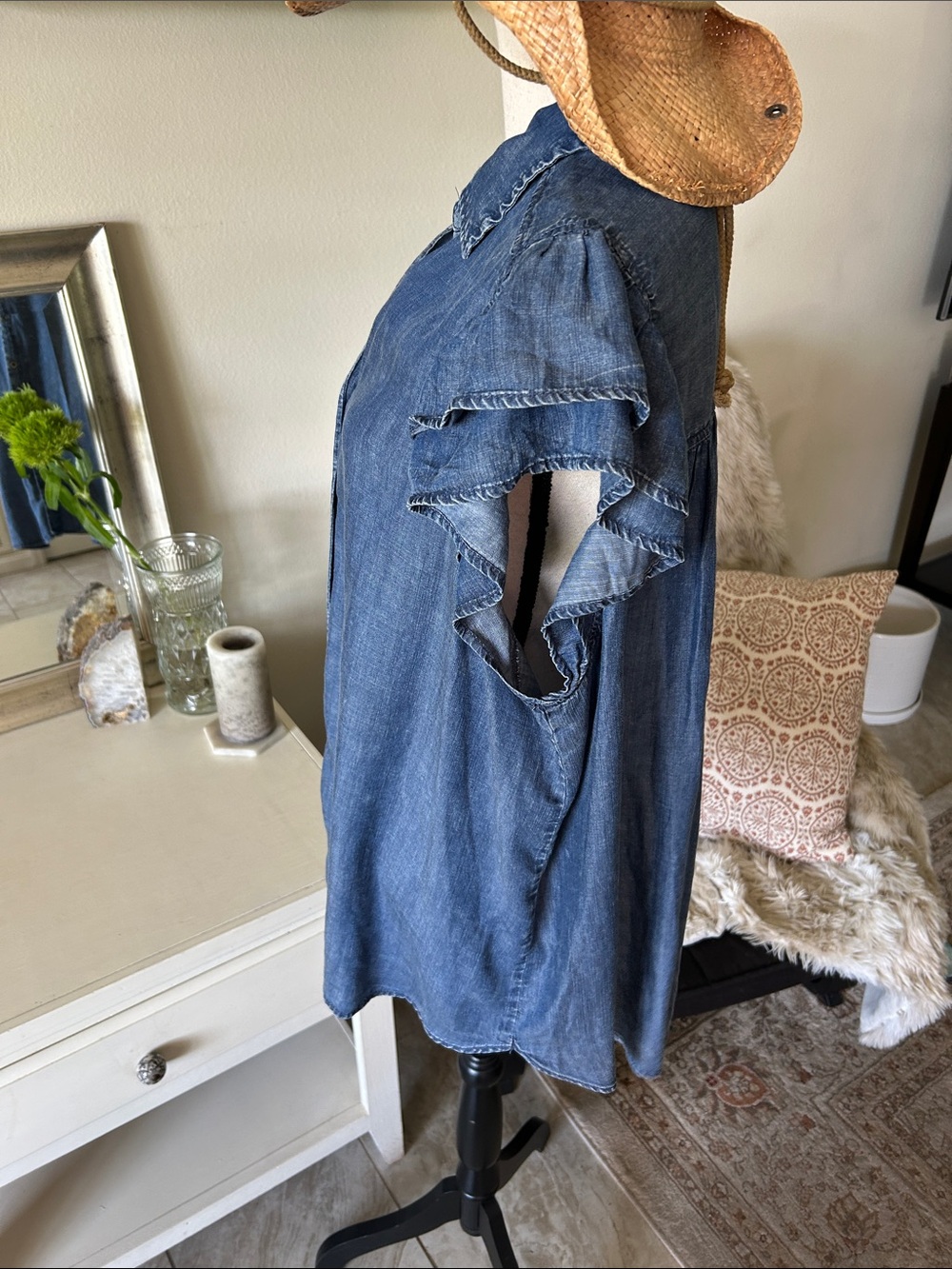 Jane and Delancy denim chambray lyocell western ruffle button down blouse 2X - Picture 4 of 9
